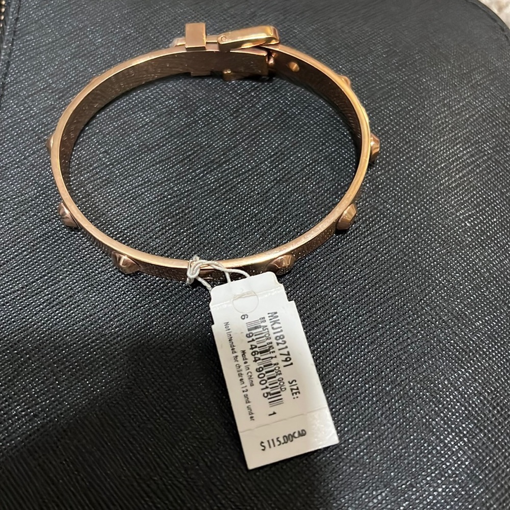 Michael kors rose gold bracelet